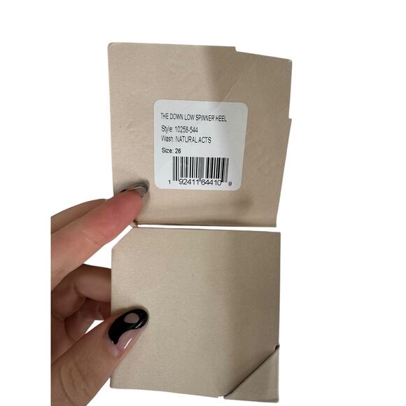 NWT Mother Superior Down Low Spinner Heel Natural Acts Cream Wide Leg Jean 26 - Picture 7 of 16